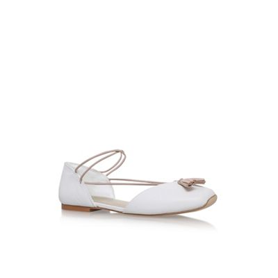 White 'Zaina' flat sandals